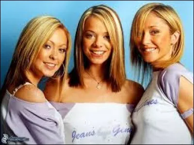 Comment s'appelle ce girl band britannique composé de trois chanteuses blondes ?
