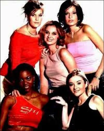 Comment se nomme ce girl band français au succès éphémère formé par l'émission "Popstars" en 2003 ?