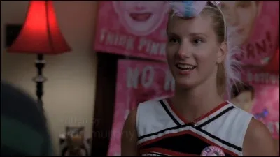 Qu'a-t-elle demandé au père Noël ? (S2)