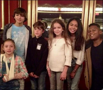 Avec qui Erza s'entend-elle le mieux dans les Kids United ?