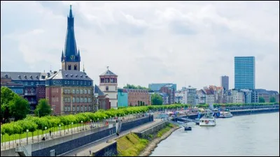 La ville est travers&eacute;e par un fleuve, lequel est-il ?