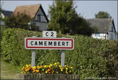 À quelle date l'invention du camembert est-elle apparue ?