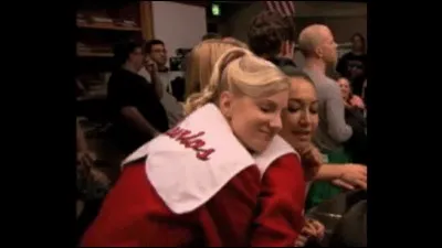 Pourquoi détestait-elle tous les membres du Glee Club ?