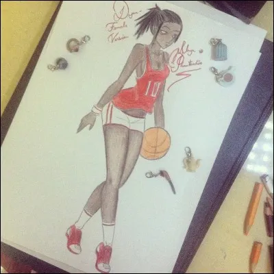 Qui est ce garçon du club de basket ?