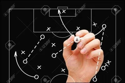 En 2017, qui est l'entraîneur du PSG ?