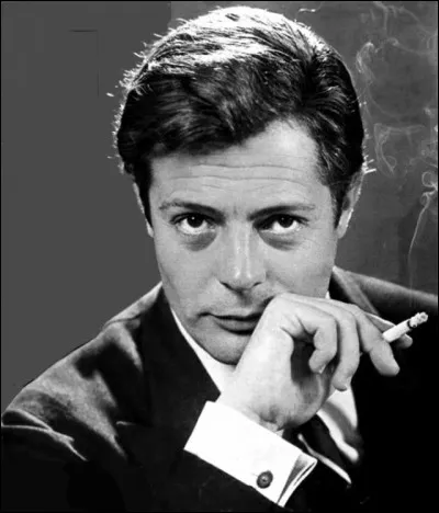 Cet acteur multi récompensé (mais pas d'Oscar bizarrement) est un acteur mythique. Difficile de résumer une si belle carrière mais citons, parmi les films importants, « Huit et demi », « Intervista », « Une journée particulière », « La grande bouffe » et bien sûr « La dolce vita ».