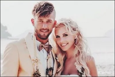 Comment s'appelle leur groupe de musique ?