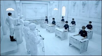 Quels membres du groupe sont allés dans le même lycée ?