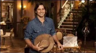 Pour quelle raison ne va-t-elle pas tuer le dernier fils descendant d'Antonia ?