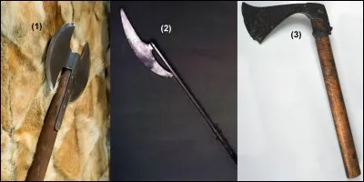 Lettre « H » comme « Hache de guerre » !
Attention cela peut couper ! A vous de trouver cette hache qui a la forme « bipenne », qui a deux lames !