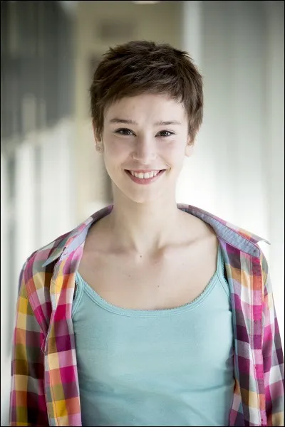 Qui interprète le rôle de Salomé dans la saison 6 et 7 ?