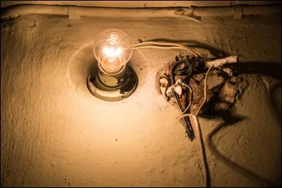 Lorsque l'&eacute;nigme du mois d'Escape World apparait sur ton fil d'actualit&eacute; Facebook, que fais-tu ?