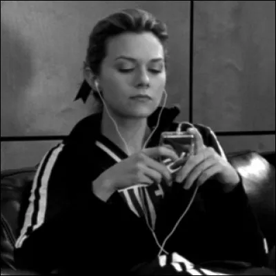 Quel est le groupe préféré de la blondinette ?