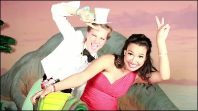 Qu'a-t-elle fait pour marquer son départ des cheerleaders ?