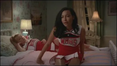 Que dit-elle à Quinn et Brittany pour recruter des nouveaux chanteurs ? (S6)