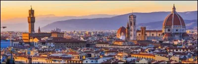 Comment s'appelle cette ville ?