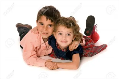 Quel demi-dieu est le frère ou la sur de Reyna ?