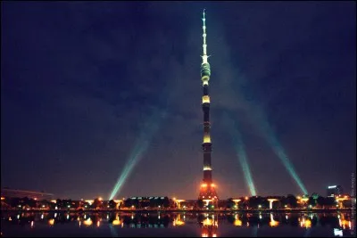 Dans quel pays se trouve la tour Ostankino ?