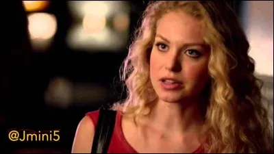 Avec quoi Bonnie ramène-t-elle Jo à la vie ?