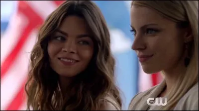 Qu'ont-elles détruit avec elle ?