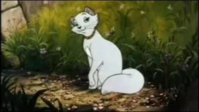 Dans le film "Les Aristochats" comment s'appelle la maman des trois petits chats ?