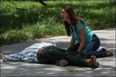 Qui a tué le père d'Eva Luna ?