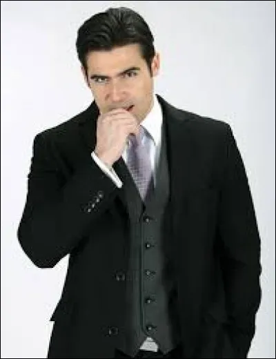 Comment se nomme l'acteur qui joue Bruno Lombardi ?