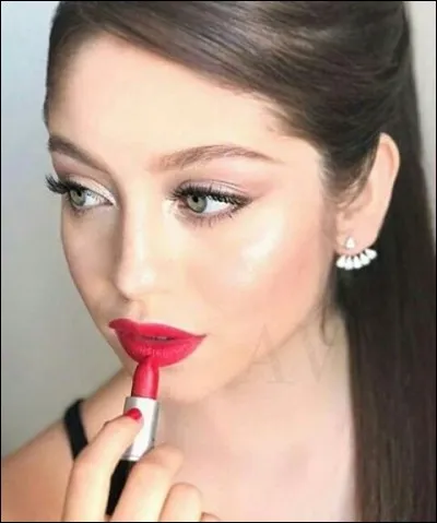 Quel est son nom complet ?