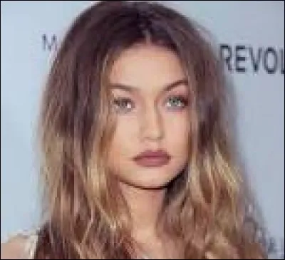 Quel âge a-t-elle ?