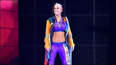 Face à qui a-t-elle réalisé ses débuts à la NXT ?