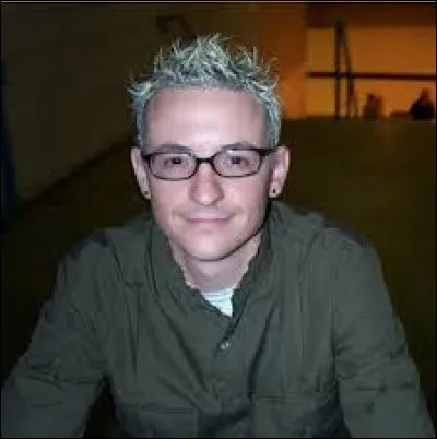 En quelle année avait-t-il rejoint le groupe Linkin Park pour en devenir le chanteur principal ?
