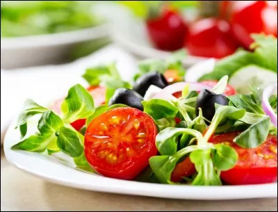 Il ne me raconte que des salades.