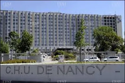 Que signifient les lettres CHU ?