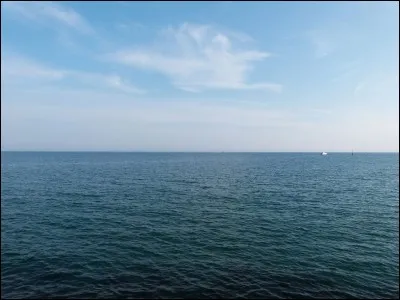 Quelle mer ne borde pas la Russie ?