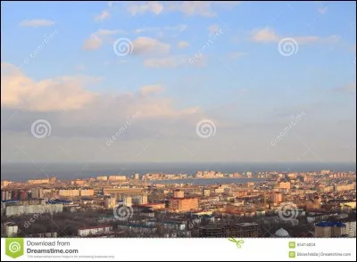 Entre ces 4 villes, laquelle est la plus au sud ?