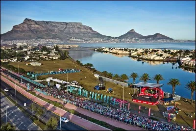 Dans quel pays situez-vous la célèbre montagne de la Table (ou Table Mountain) ?