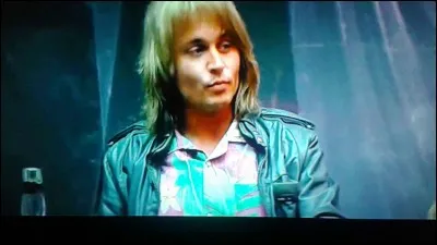 Comment s'appelait la première amoureuse de George ?