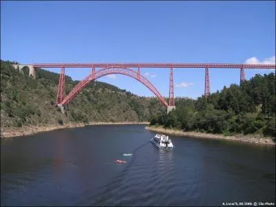 Comment peut bien s'appeler ce viaduc ?