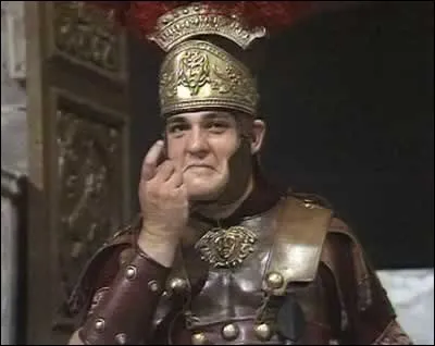 Un nom prédestiné, haut fonctionnaire romain, puis préfet du prétoire, trahira sans scrupules l'empereur Tibère et éliminera un bon nombre de sénateurs et de chevaliers. Qui est-il ?