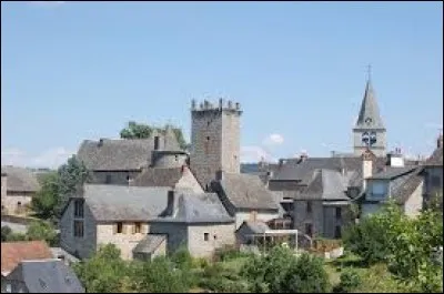 On termine notre promenade dans l'ancienne région Midi-Pyrénées, à Sénergues. Nous sommes dans le département ...