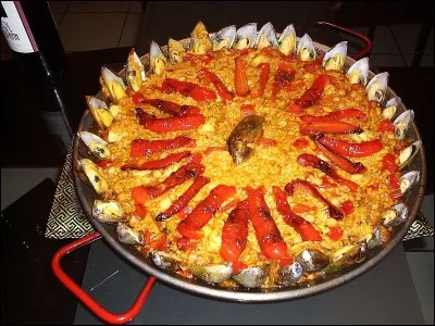 La paella est originaire d'Italie.