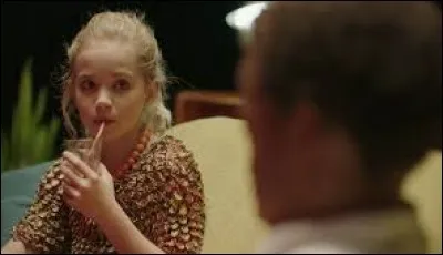 Complétez les paroles : 
"En amour, suffit pas d'y croire
Tu vis dans le doute et l'espoir
Quand t'es seul face à ton miroir
--------------"