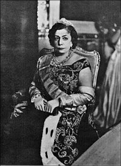 Comment s'appelait la mère des jumeaux Pahlavi ?