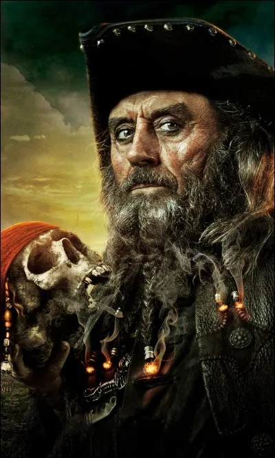 Comment s'appelle le bateau de Barbe Noire (4e volet) ?