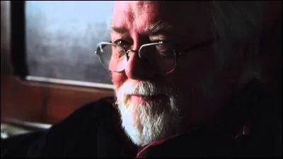 Quatre ans après l'accident d'Isla Nublar, où réside-t-il ?