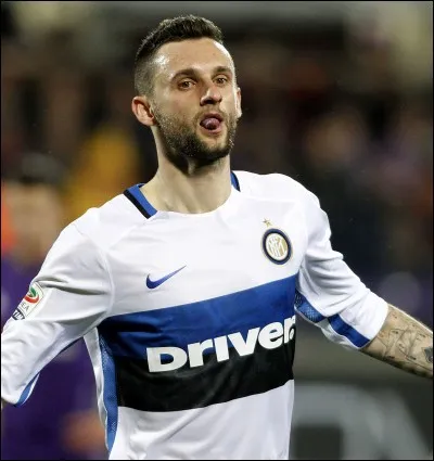 Marcelo Brozović joue au/à l' :