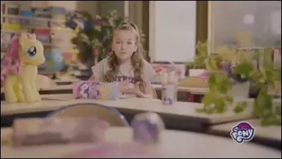 Quelle est la couleur des yeux d'Erza ?