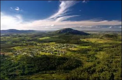 Lequel de ces drapeaux est celui de l'Uruguay ?