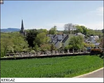 Nous partons en Bretagne à la découverte de Kerlaz. Commune du Pays Glazik, au fond de la baie de Douarnenez, elle se situe dans le département ...
