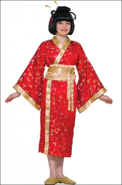 Une tante, qui est partie en voyage, te ramène une tenue traditionnelle très colorée du Japon. Tu dis...